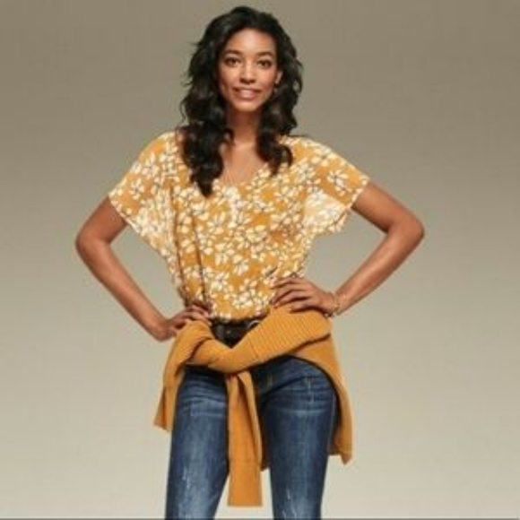 💘 Cabi Throve Floral Print Blouse Style 3598 - Picture 6 of 6